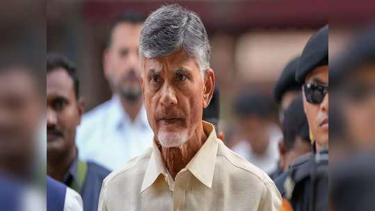 చంద్రబాబు చుట్టూ జగన్ కోవర్టులు.. టీడీపీ లీడర్ సంచలన వ్యాఖ్యలు 