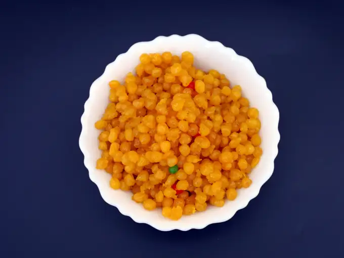 हनुमान जयंती पर लड्डू और बूंदी के प्रसाद का विशेष महत्व हनुमान जयंती पर लड्डू और बूंदी के प्रसाद का विशेष महत्व