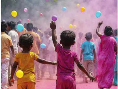 Delhi News: सावधान! होली है.. हुड़दंग में बच्चे ने फेंके गुब्बारे तो दिल्ली में पैरंट्स पर हो सकता है ऐक्शन