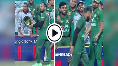 BAN vs SL: बांग्लादेश-श्रीलंका के बीच मैच में भारी ड्रामा, मुश्फिकुर ने हेलमेट पकड़कर उड़ाया मजाक