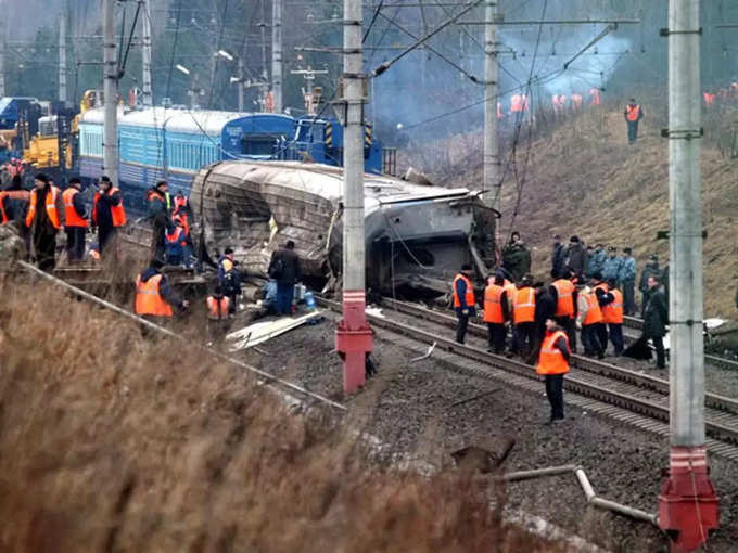 नेवस्की एक्सप्रेस ट्रेन दुर्घटना