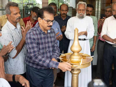 ഭക്ഷ്യസുരക്ഷാ മാർക്കറ്റിന് ശേഷം 80 ശതമാനം വിലക്കുറവിൽ മെഡിക്കൽ സ്റ്റോർ; ട്വൻ്റി 20യുടെ പുതിയ സംരംഭം അടച്ചുപൂട്ടാൻ ഉത്തരവ്