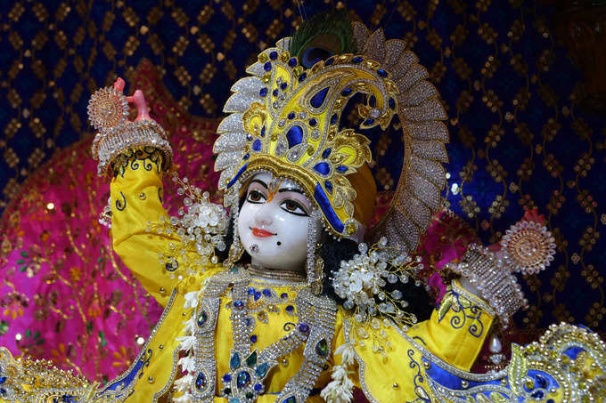 The ethereal beauty of Radha Raman Temple