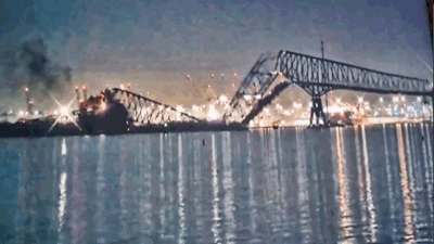 Baltimore Bridge Collapse : জাহাজের ধাক্কা, হুড়মুড়িয়ে ভেঙে পড়ল আমেরিকার বিখ্যাত ব্রিজ! দেখুন হাড়হিম ভিডিয়ো
