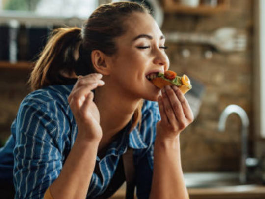 Eating Rules In Shastra: ಹೀಗೆ ಊಟ ಮಾಡಿದರೆ ಮಾತ್ರ ಜೀವನದಲ್ಲಿ ಸಮೃದ್ಧಿ.!