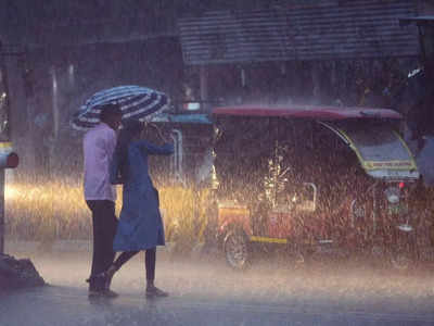 ചൂടിന് ശമനമായി മഴയെത്തുമോ? ഈ ജില്ലക്കാർ ശ്രദ്ധിക്കുക, പുതിയ കാലാവസ്ഥ മുന്നറിയിപ്പ് ഇങ്ങനെ