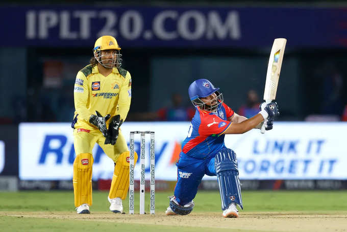 टी20 में महेंद्र सिंह धोनी के 300 कैच 