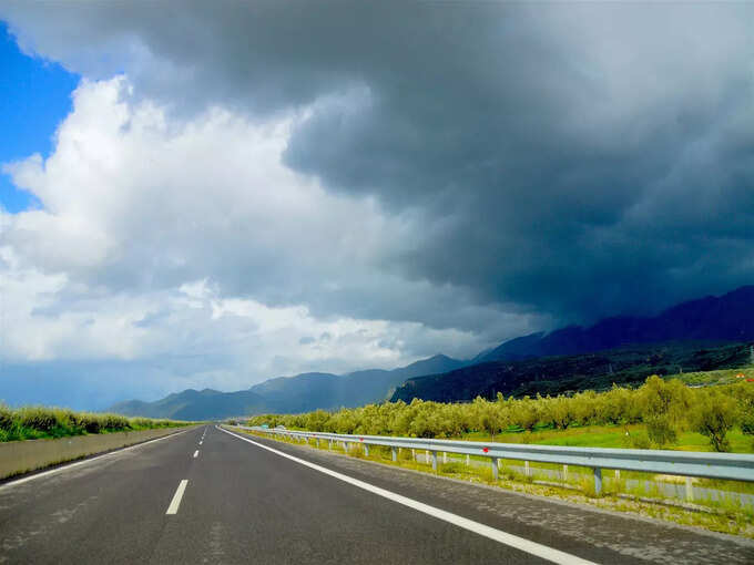 How to reach Dehradun from Delhi by road