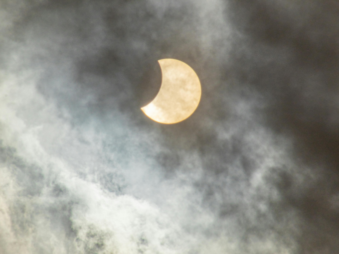 ​भारत में नहीं दिखेगा सूर्य ग्रहण लेकिन इसलिए नहीं होगा सूतक काल​