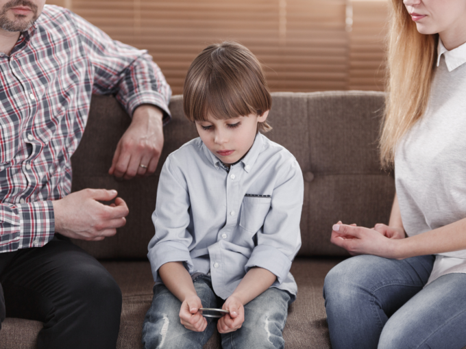mom dad boy child family counselling therapy