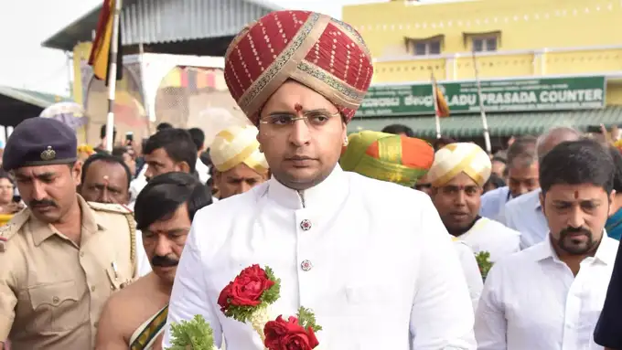 मैसूर में यदुवीर कृष्णदत्त पर भरोसा