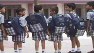 Bihar School News: बिहार में स्कूलों की टाइमिंग में बदलाव, गर्मी के कारण कई विद्यालयों में असेंबली भी हुई बंद
