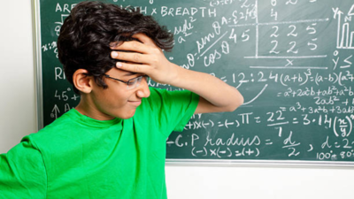 Career Without Maths : जे विद्यार्थी गणितात कमकुवत आहेत त्यांच्यासाठी हे उत्तम करिअर पर्याय