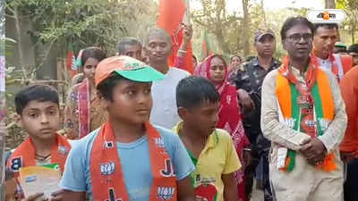 BJP West Bengal : চুম্বন বিতর্কের পর প্রচারে শিশুদের ব্যবহারের অভিযোগ, বিপাকে মালদা উত্তরের বিজেপি প্রার্থী