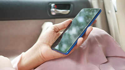 स्मार्टफोन समर सेल से बंपर छूट पर खरीदें Smartphones, अमेजॉन ऑफर उड़ा देगा होश
