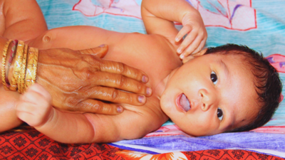 Baby Massage:सरसों के तेल से नहीं करनी चाहिए Baby की मालिश, हर दादी और मम्‍मी समझ लें डॉक्‍टर की ये बात