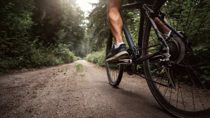 साइकिलिंग-रनिंग से मजबूत कर रहे पैर