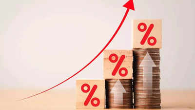 FD Interest Rates: ये 5 बैंक एफडी पर दे रहे शानदार रिटर्न, जानें कहां मिल रहा सबसे ज्यादा ब्याज