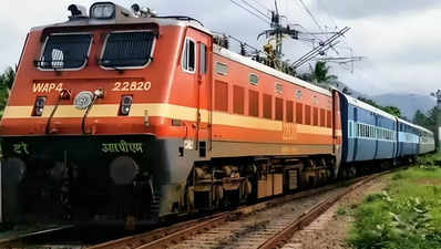 चुनाव से पहले रेलवे ने दी बड़ी सौगात, कोरोना में बंद की गई जबलपुर-हरिद्वार यात्रा ट्रेन को 3 साल बाद हरी झंडी