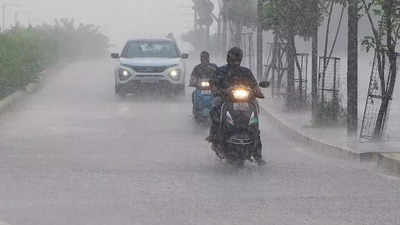 Karnataka Rain : ರಾಜ್ಯದಲ್ಲಿ ಪೂರ್ವ ಮುಂಗಾರು ಚುರುಕು; ಏಪ್ರಿಲ್‌ 18 ರಿಂದ ಮೂರು ದಿನ ಎಲ್ಲಾ ಜಿಲ್ಲೆಗಳಲ್ಲಿ ಮಳೆ