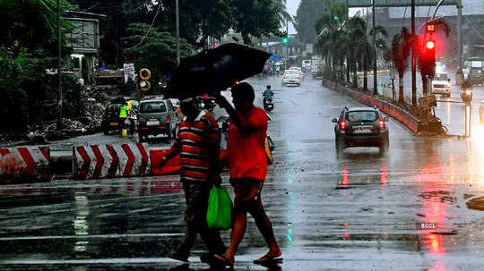 ഈ മൂന്ന് ജില്ലകളിൽ ഇന്ന് മഴ മുന്നറിയിപ്പ്; ഉയർന്ന താപനില ഏതൊക്കെ ജില്ലകളിൽ? യെല്ലോ അലേർട്ട് വിവരങ്ങളറിയാം