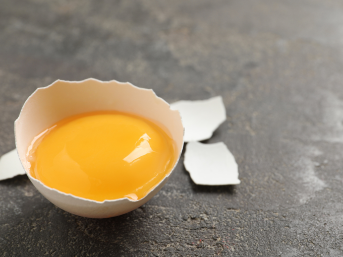 breaking egg yolk (2)