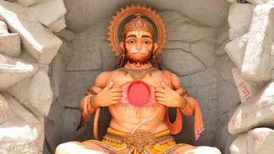 Hanuman Jayanti 2024: হনুমান জয়ন্তীতে বাড়ি আনুন এই ৪ জিনিস, বজরংবলীর কৃপায় অভাব হবে না সুখ সম্পদের
