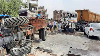गाजीपुर: बारातियों से भरी ट्रॉली में ट्रक से पीछे से मारी टक्कर, दर्दनाक हादसे में एक की मौत, कई घायल