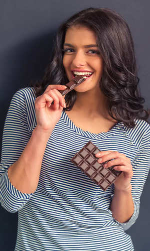 मासिक पाळी दरम्यान चॉकलेट खाणे चांगले आहे की नाही?
