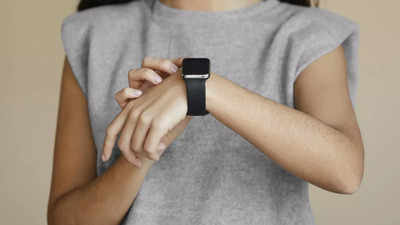 Noise से लेकर Fireboltt तक के ब्रैंड्स की Women’s Smartwatches हुई गजब की सस्ती