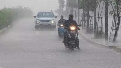Karnataka Rain : ಏಪ್ರಿಲ್‌ 24 ರಂದು 7 ಜಿಲ್ಲೆಗಳಿಗೆ ಯೆಲ್ಲೊಅಲರ್ಟ್‌ - ಹವಾಮಾನ ಇಲಾಖೆ