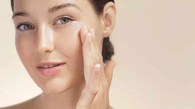 Daily Skin Care: প্রবল গরমে উধাও গ্ল্যামার, সারাক্ষণ চিটচিট করে ত্বক! জেল্লা ফেরানোর ৩ সহজ টোটকা বললেন চিকিৎসক