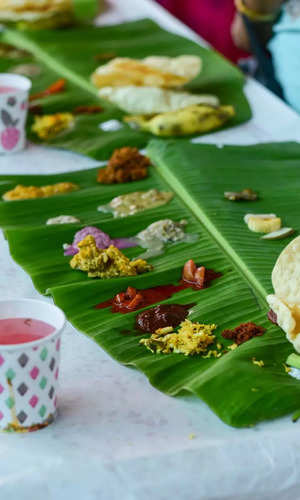 വാഴയിലയിൽ ഭക്ഷണം കഴിക്കുന്നതിന്റെ ഗുണങ്ങൾ