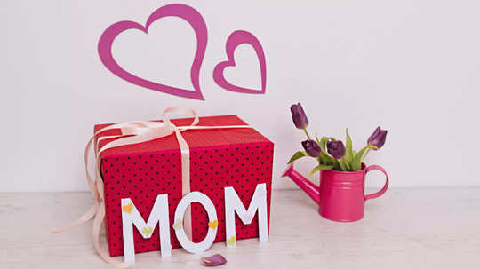 Mother’s Day Gift के लिए जल्दी नहीं मिलेगा इससे अच्छा तोहफा, देखते ही मां की आंखों में छलक उठेंगे खुशी के आंसू