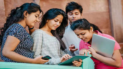 CBSE 10वीं-12वीं का रिजल्ट जल्द, SMS और डिजिलॉकर से ऐसे कर सकेंगे डाउनलोड