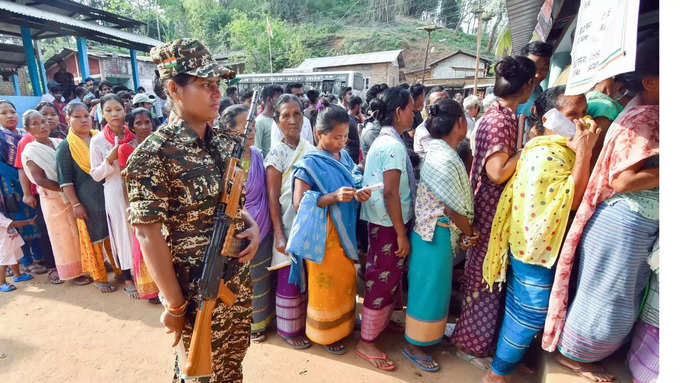 त्रिपुरा : सड़क को लेकर किया मतदान का बहिष्कार