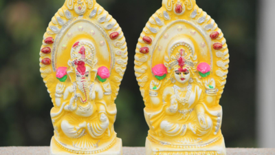 Lakshmi Ganesha: ಲಕ್ಷ್ಮಿ ಗಣಪತಿಯನ್ನು ಹೀಗೆ ಪೂಜಿಸಿದರೆ ಅಷ್ಟೈಶ್ವರ್ಯ ಬರುತ್ತೆ.!