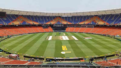 GT vs RCB Pitch Report: नरेंद्र मोदी स्टेडियम पर गुजरात टाइटंस की टक्कर आरसीबी से, जानें कैसा खेलेगी अहमदाबाद की पिच