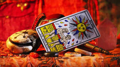 Weekly Tarot Horoscope: মেষ রাশিতে শুক্রাদিত্য যোগ, ট্যারো গণনা অনুসারে এই সপ্তাহে সৌভাগ্যের শিখরে ৫ রাশি