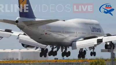 लॉस एंजिल्स: लैंडिंग के वक्त रनवे छूकर ऐसे उछला विमान कि अटक गईं देखने वालों की सासें! वीडियो हो रहा वायरल
