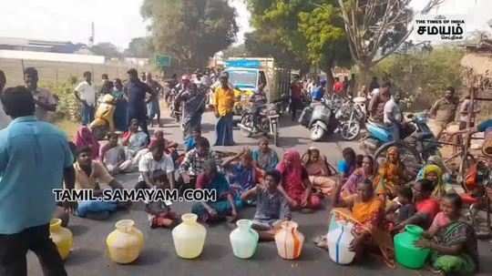 puducherry people protest with empty pots
