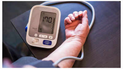 Blood Pressure : బీపి పెరిగిందా.. వీటికి దూరంగా ఉండండి..