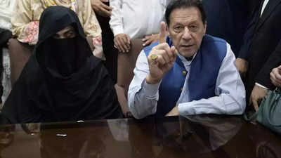 इमरान खान और पत्नी बुशरा की हत्या करवा सकती है पाकिस्तान आर्मी? पूर्व पीएम ने बोला जनरल असीम मुनीर पर हमला