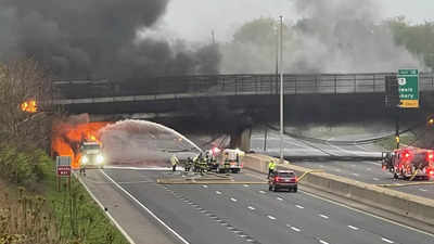 कनेक्टिकट: गैस से भरा टैंकर वाहनों से टकराकर बना आग का गोला, नॉरवॉक में पुल को किया क्षतिग्रस्त, अब गिराया जा रहा ब्रिज