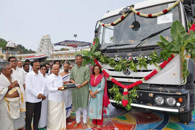 Ashok Leyland Donates 32 lakh worth Tipper to TTD