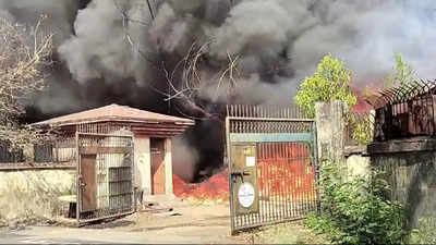 रांची के बीएसएनएल कैंपस में लगी भीषण आग, अफरा-तफरी के बीच आग पर पाया गया काबू