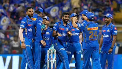 MI vs SRH Highlights: मुंबई इंडियंस ने लगातार 4 हार के बाद चखा जीत का स्वाद, सूर्या के सामने खूंखार हैदराबाद ने टेके घुटने
