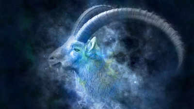 Capricorn Horoscope Today, আজকের মকর রাশিফল: কেরিয়ারে উন্নতির গতি কমবে, আলস্যে দিন কাটবে আজ
