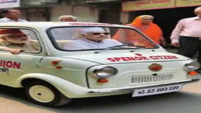 Lok Sabha Election 2024 : ज्येष्ठ, दिव्यांग मतदारांसाठी वाहन व्यवस्था, आगाऊ नोंदणी आवश्यक