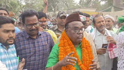 झारखंड लोकसभा चुनाव: JMM के एक और विधायक हुए बागी, राजमहल सीट पर लोबिन हेम्ब्रोम ने भरा निर्दलीय पर्चा